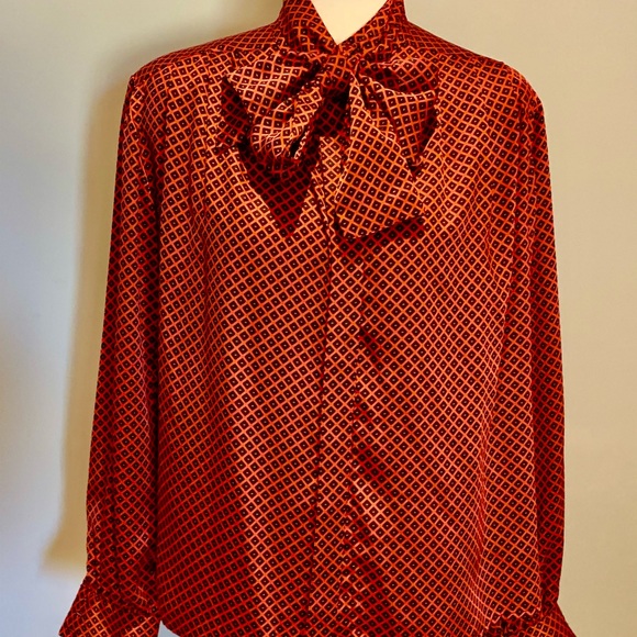JH Collectibles Tops - Vintage black n red blouse size 14